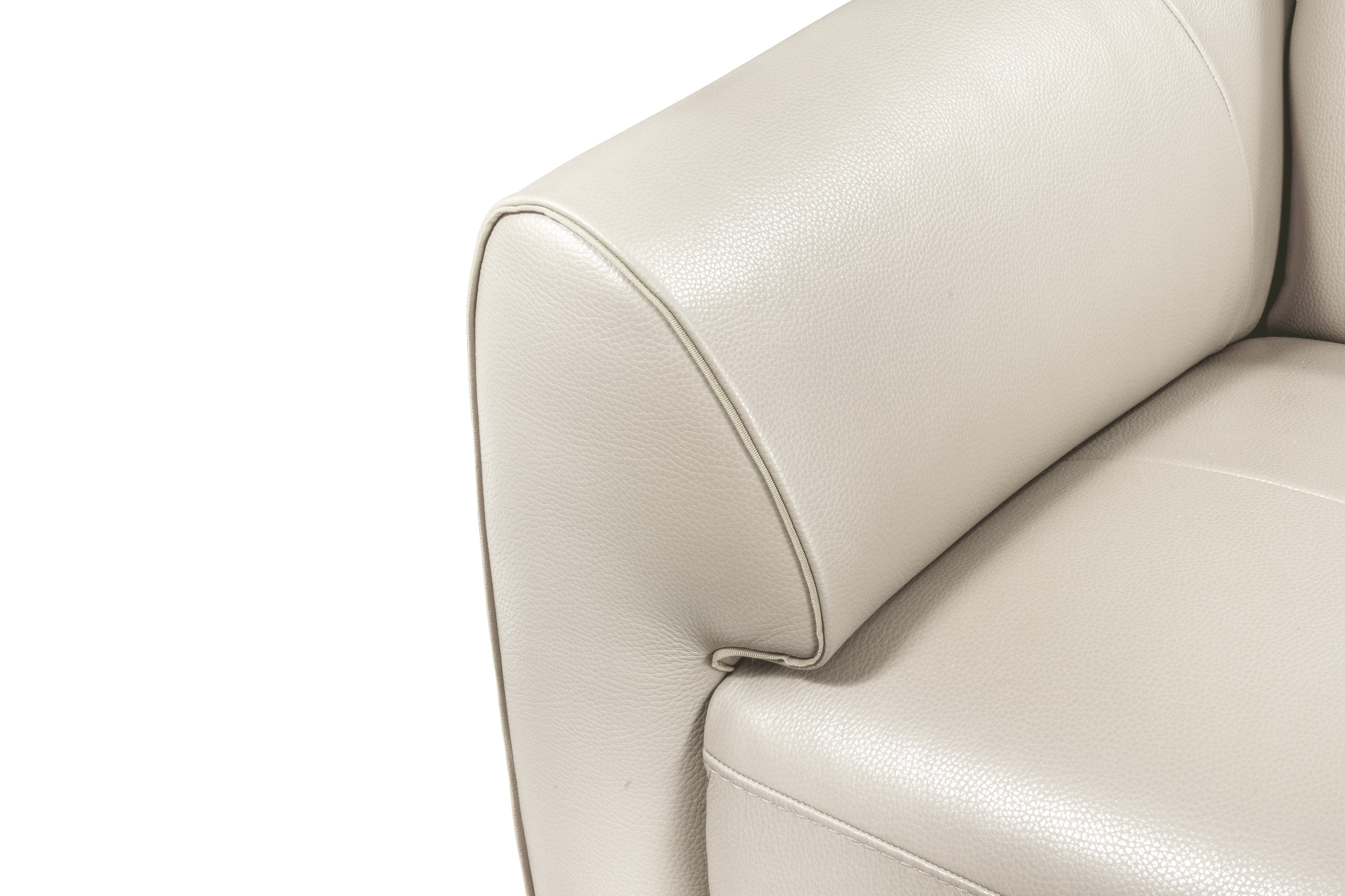 Vienna Loveseat