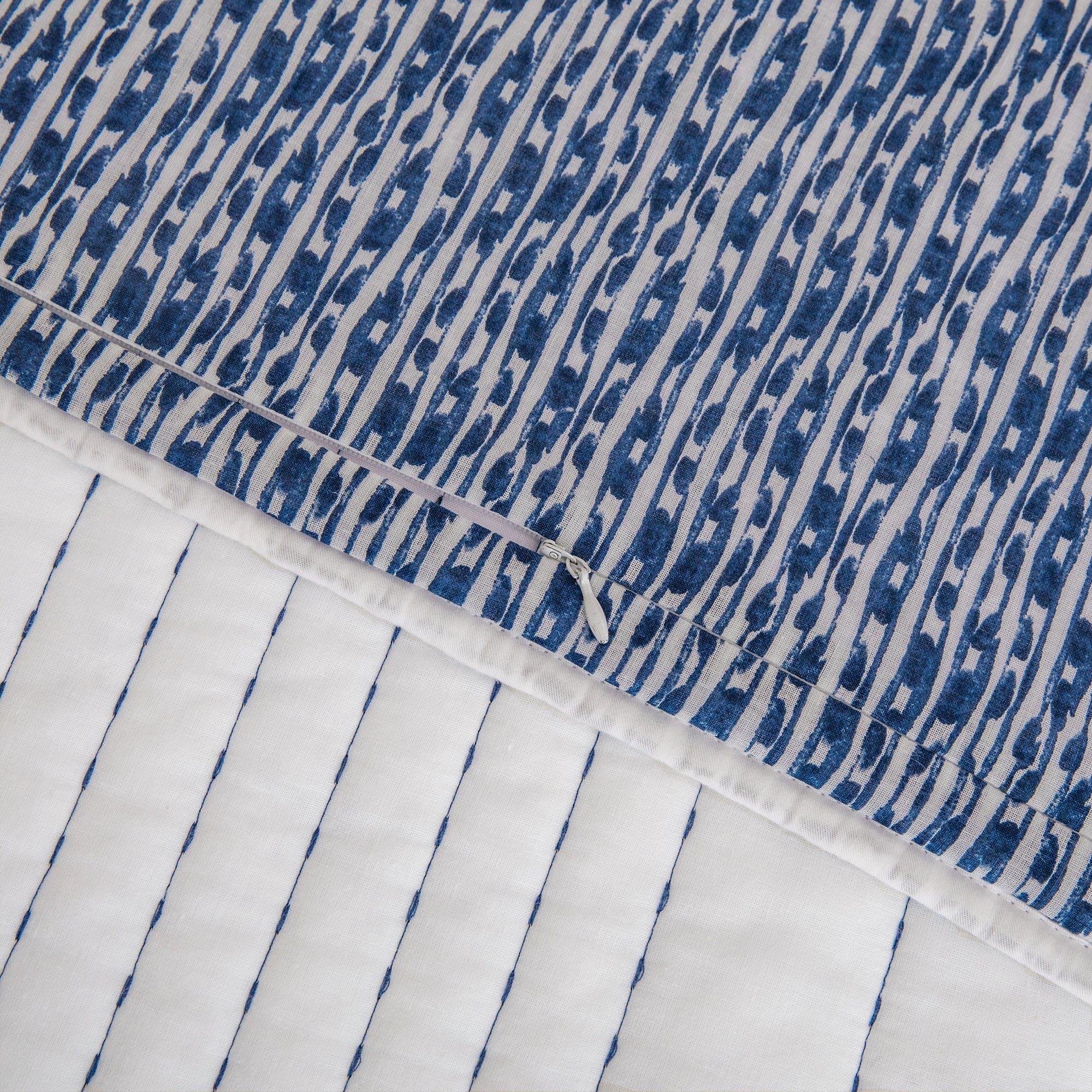 Indigo - Full/Queen Staccato Reversible Quilt Set (Set of 3) - Blue / White