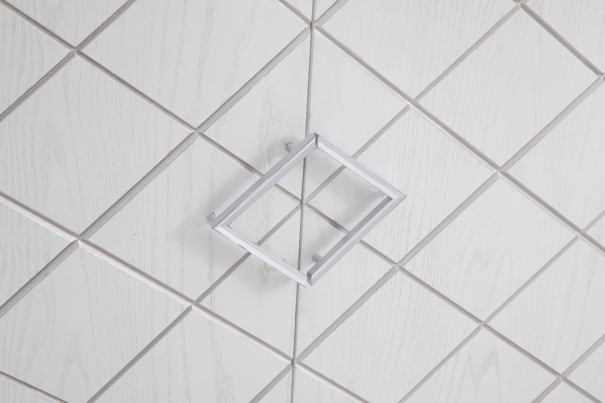 Farrow - Server - White