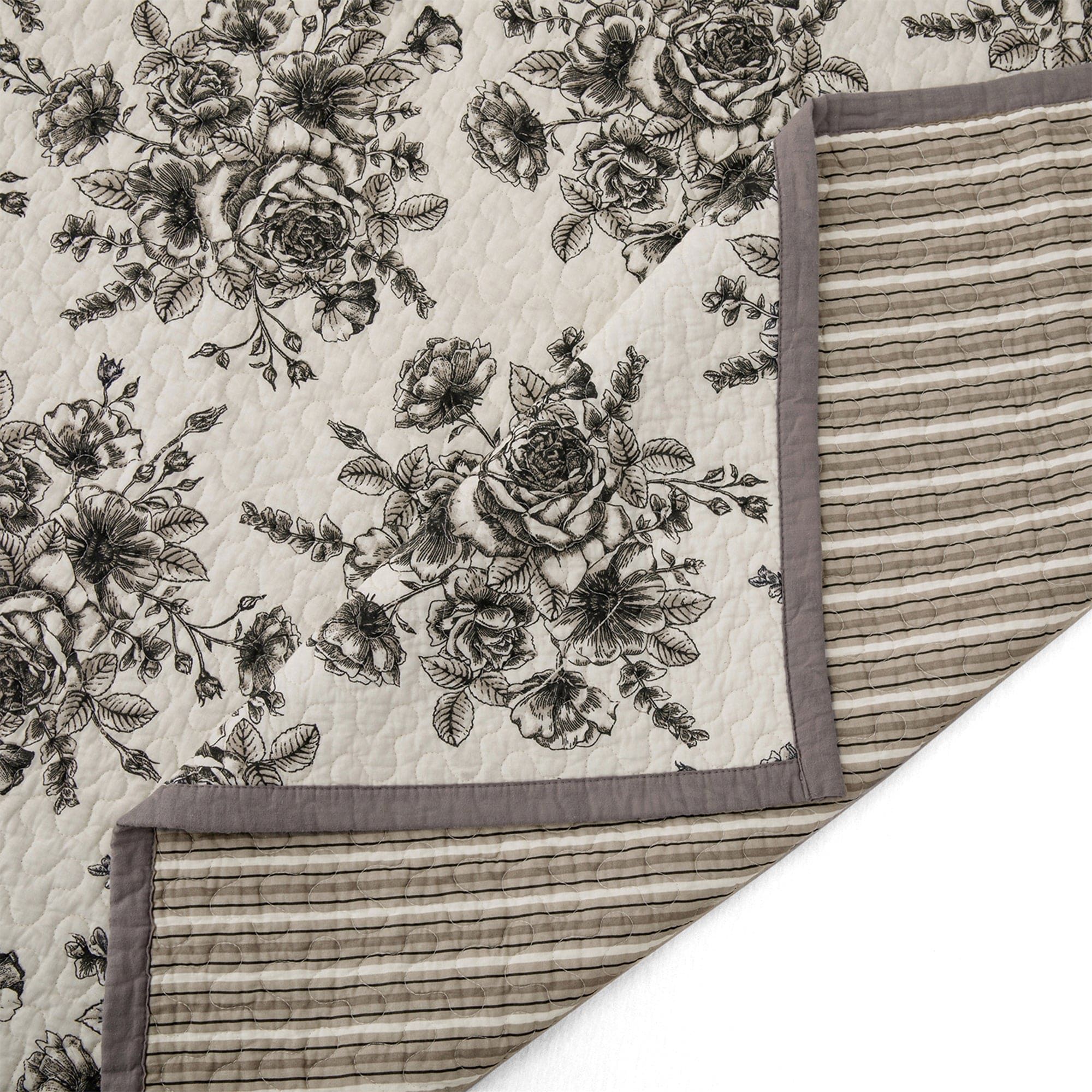 Lyla - Full/Queen Reversible Floral Print Quilt Set (Set of 3) - White / Brown