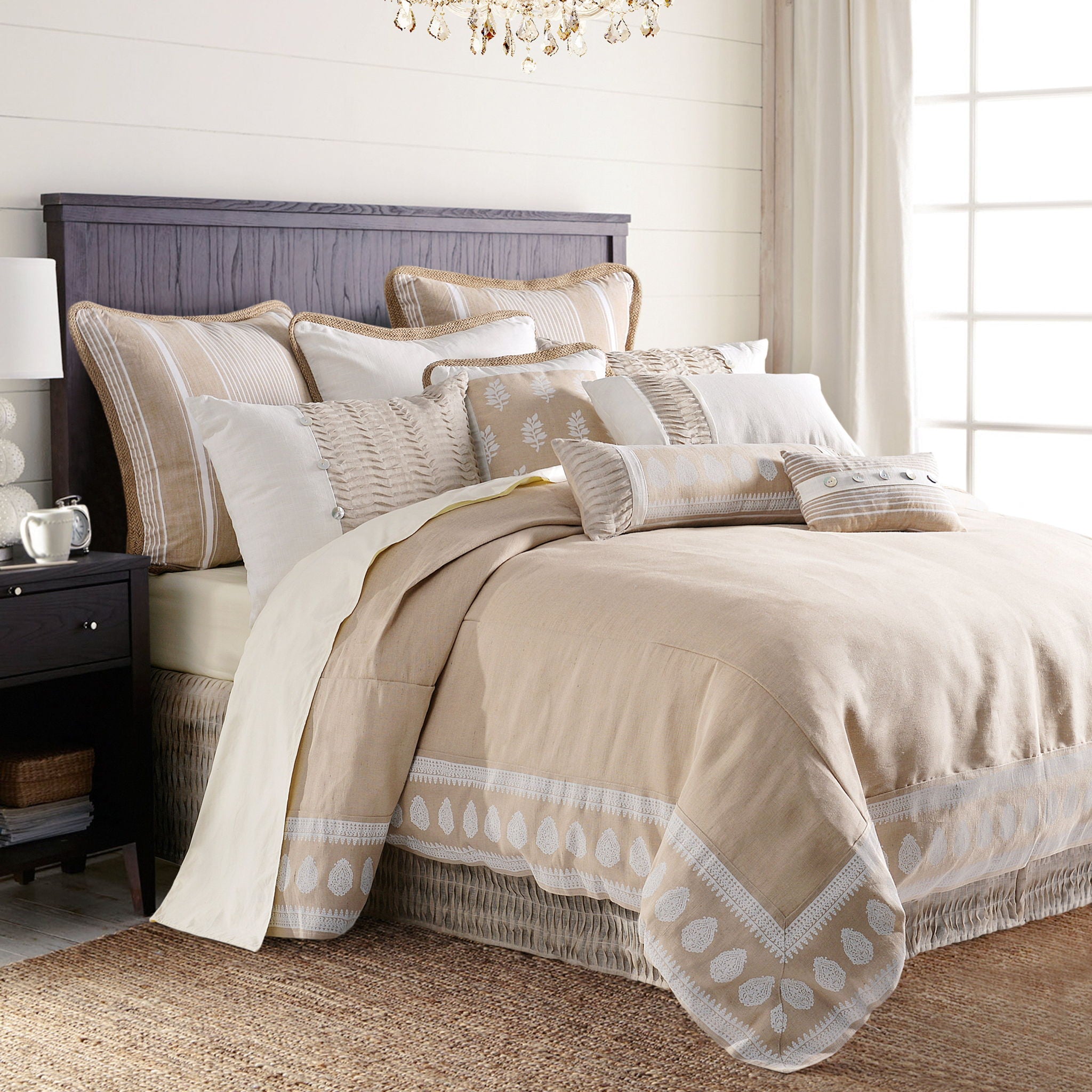 Newport - King Duvet Cover Set (Set of 4) - White / Cream