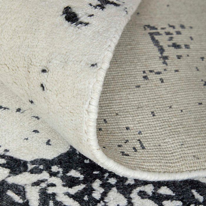 CODA Collection - 8927F Black/White