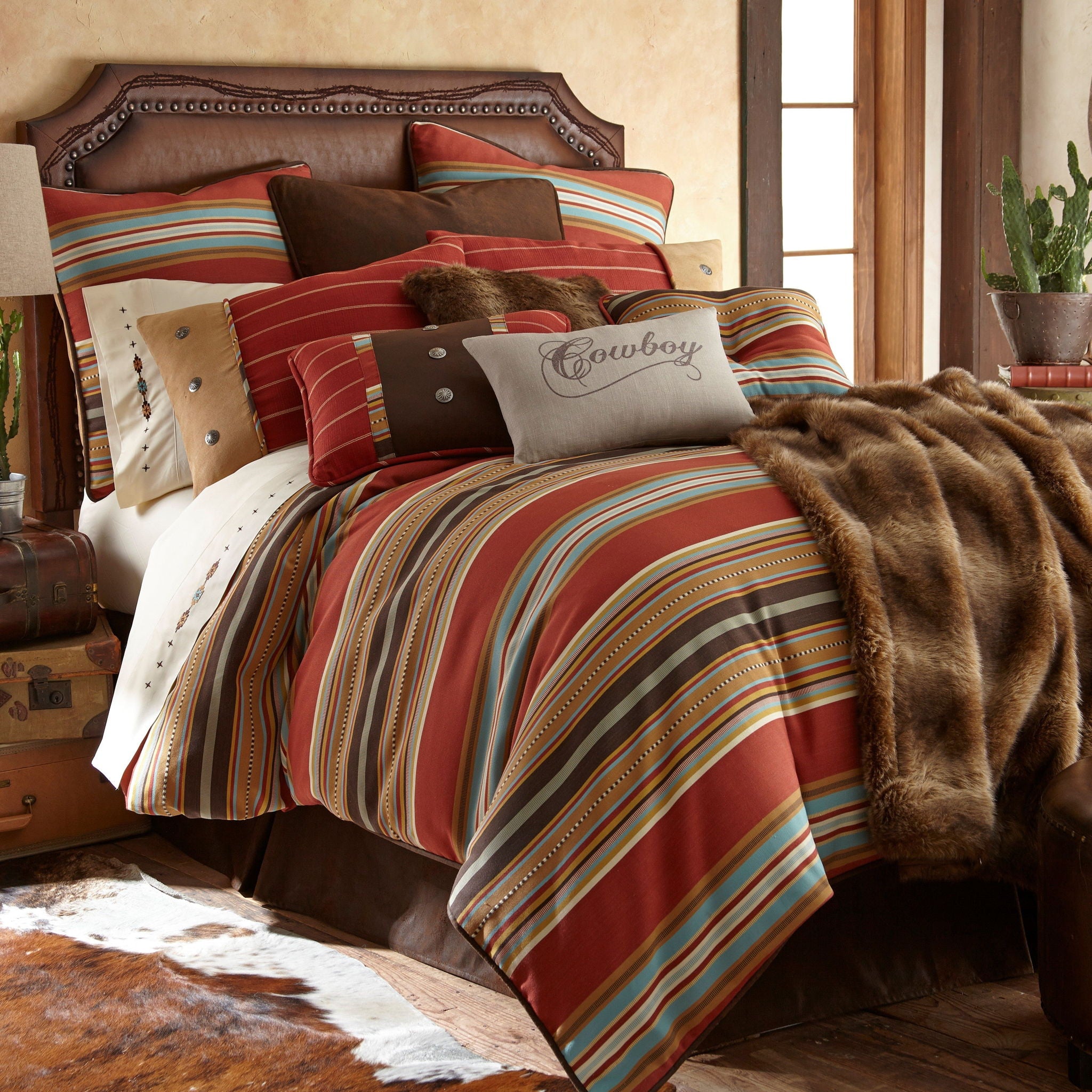 Calhoun - Queen Comforter Set (Set of 5) - Red / Brown