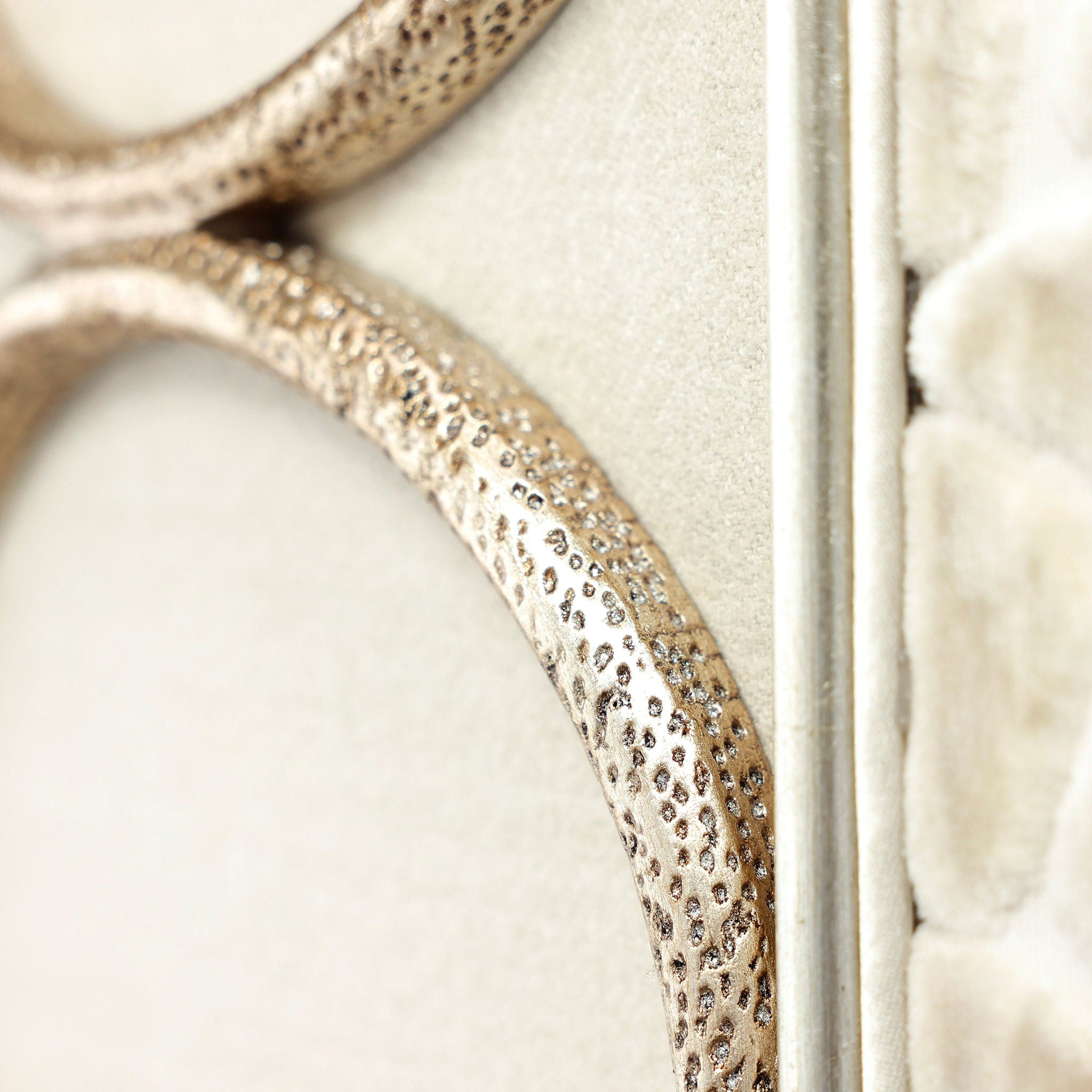 Bangle Chair