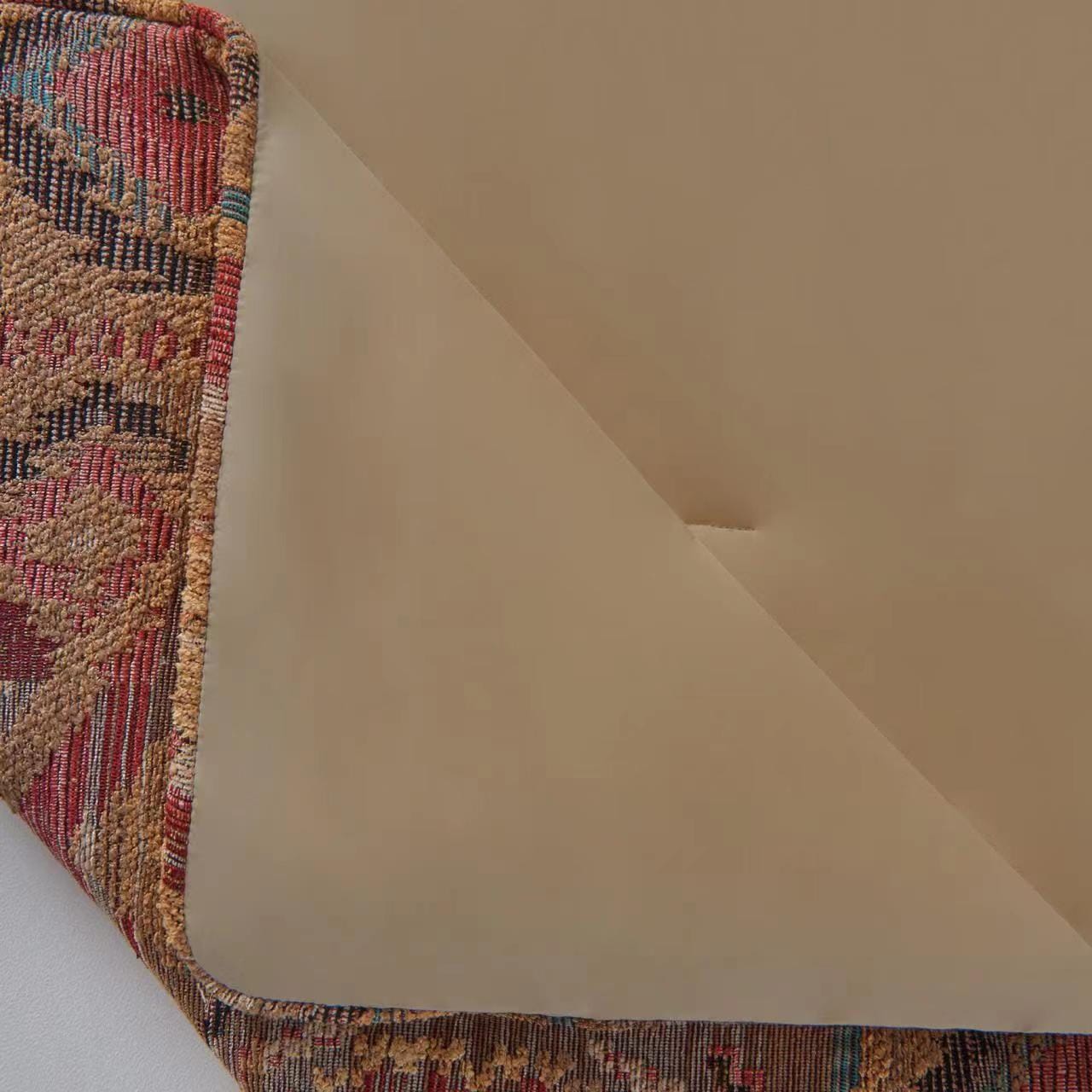 Ruidoso - Queen Comforter Set (Set of 4) - Gold / Red / Blue
