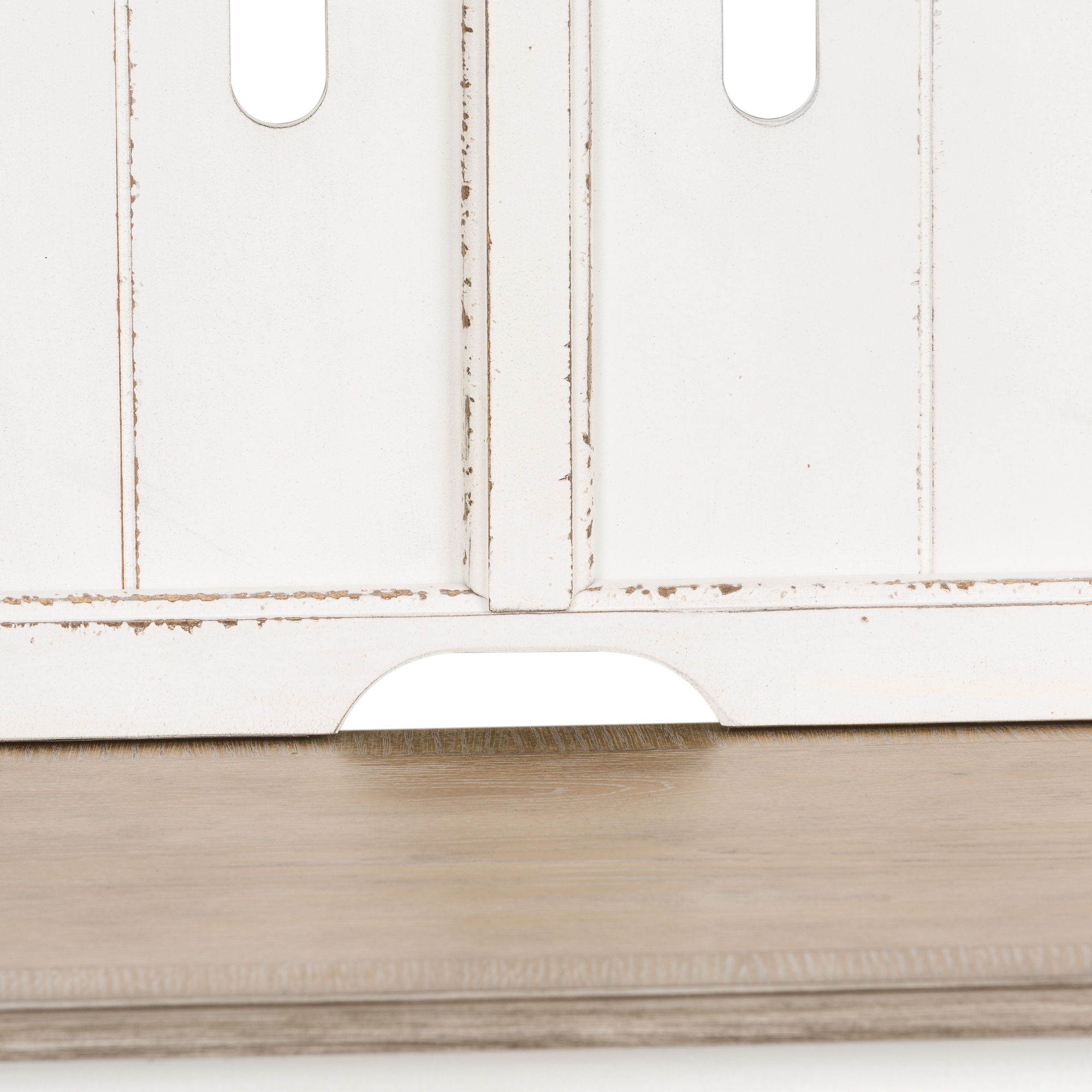 Magnolia Manor - Entertainment Hutch - Antique White