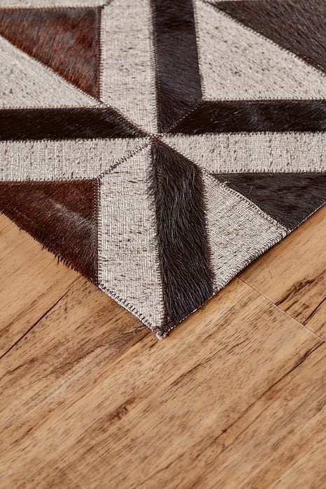 FANNIN Collection - 0757F Onyx/Burlywood